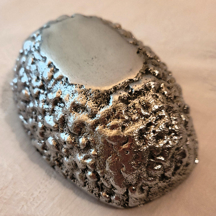 RECYCLED ALUMINIUM AVOCADO TEA LIGHT HOLDER - {{ ecool-designs }}